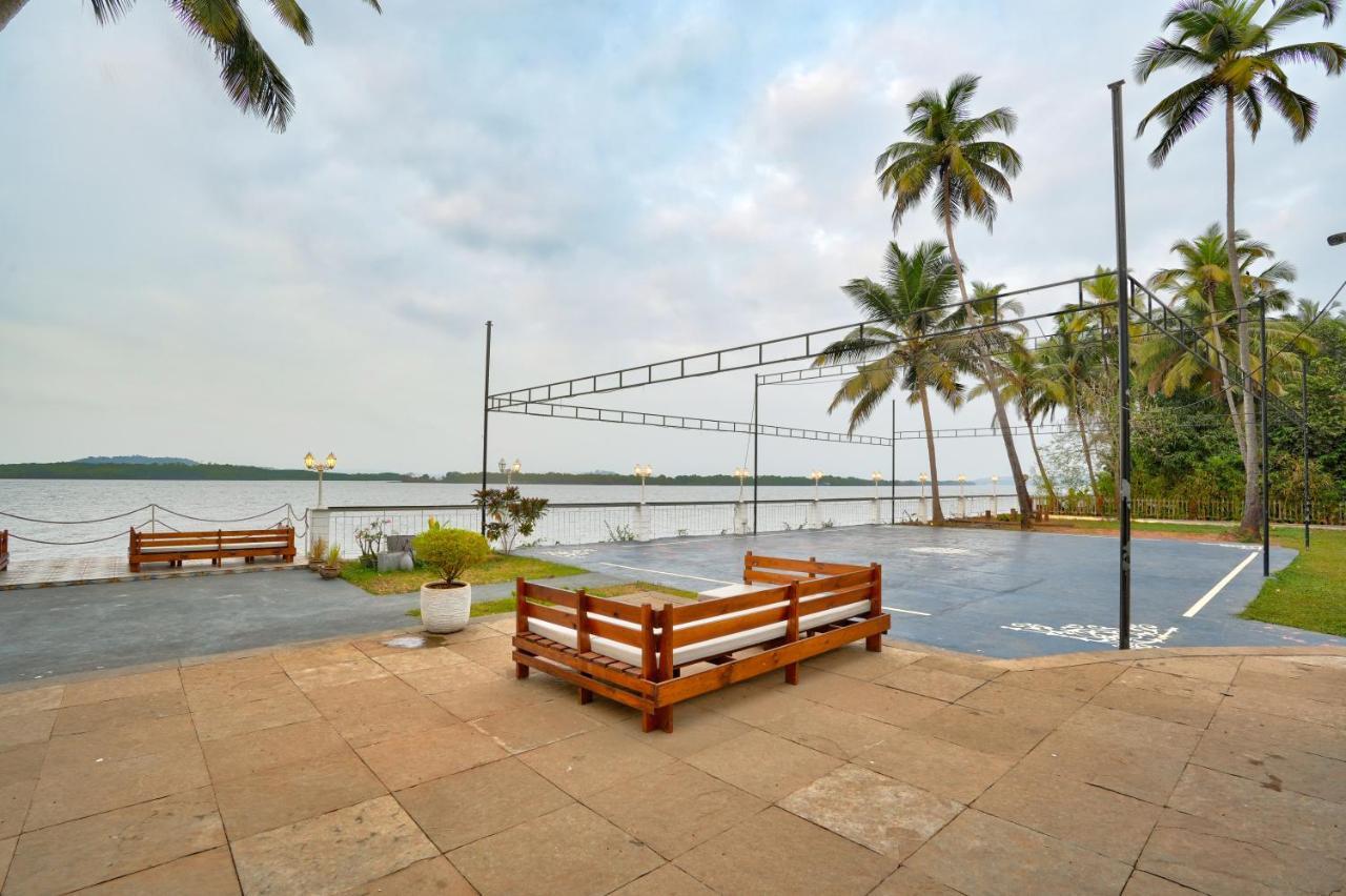 Blu Missel By The River Hotel Ribandar Exterior foto