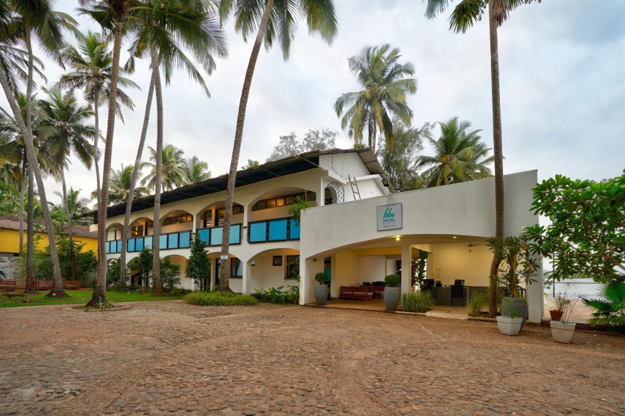 Blu Missel By The River Hotel Ribandar Exterior foto