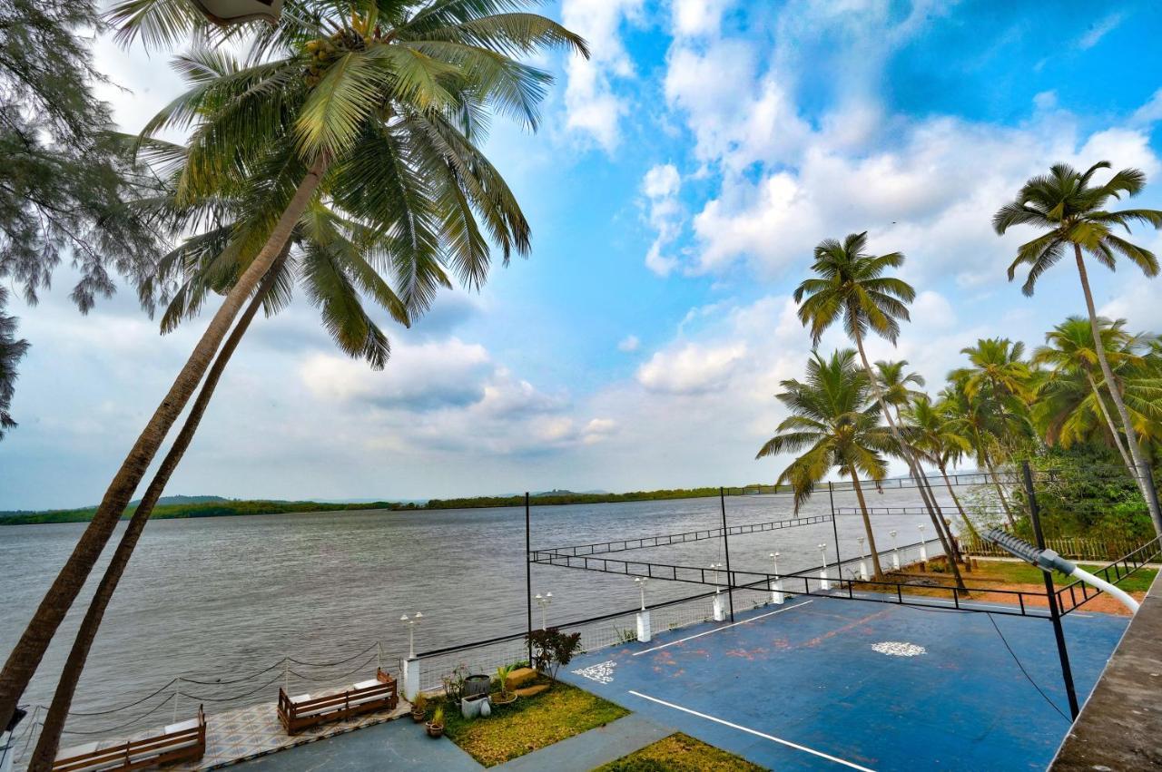 Blu Missel By The River Hotel Ribandar Exterior foto