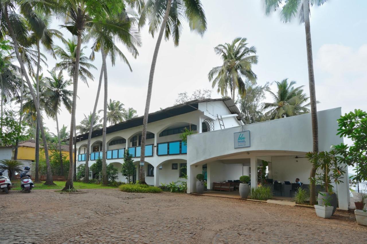 Blu Missel By The River Hotel Ribandar Exterior foto